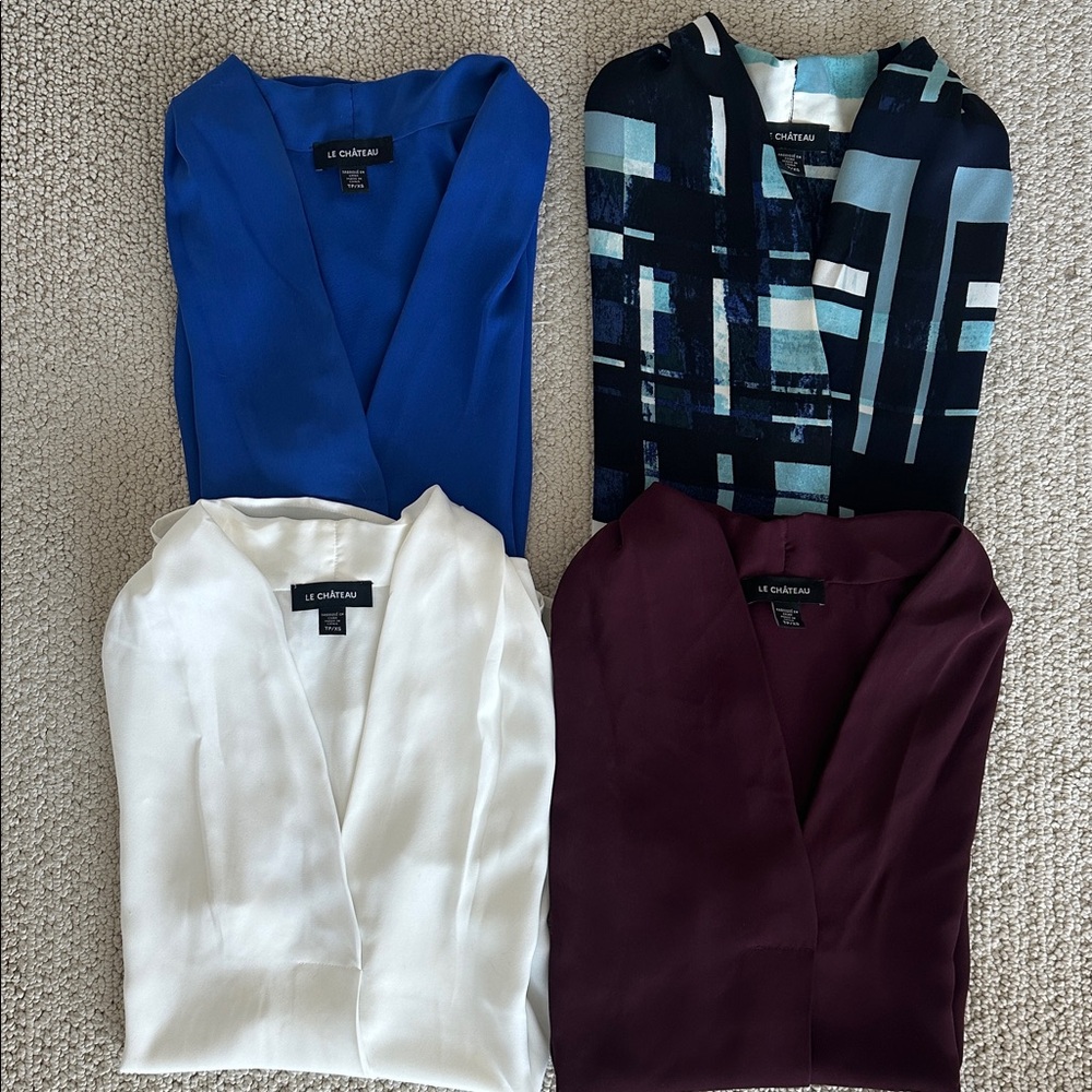 LE CHATEAU V-Neck Sleeveless Blouses (XS). Selling a bundle of 4.